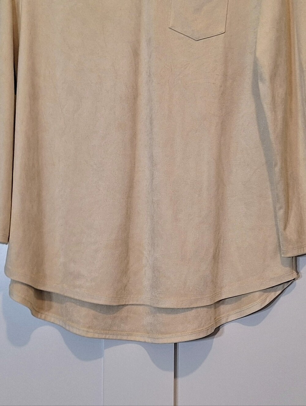 Soft Surroundings Suede Hi Low Tunic Top Roll Tab Sleeves Beige Size Medium - Picture 4 of 12
